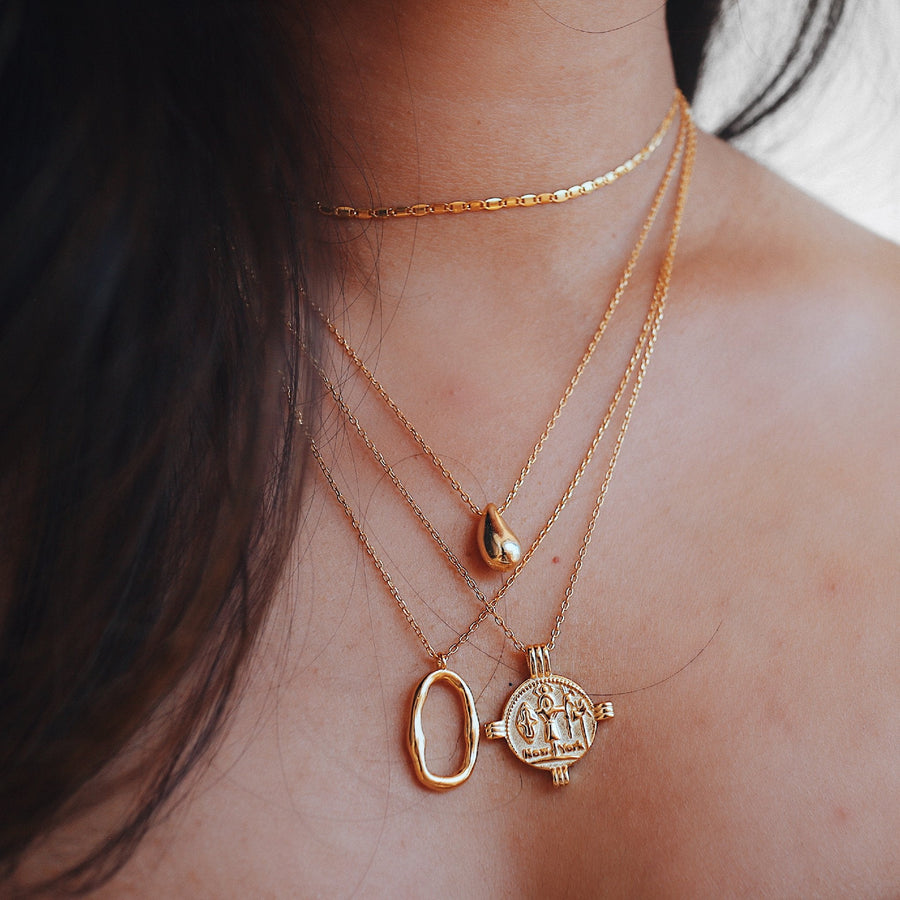 MEDALLION PENDANT NECKLACE - Scada Australia