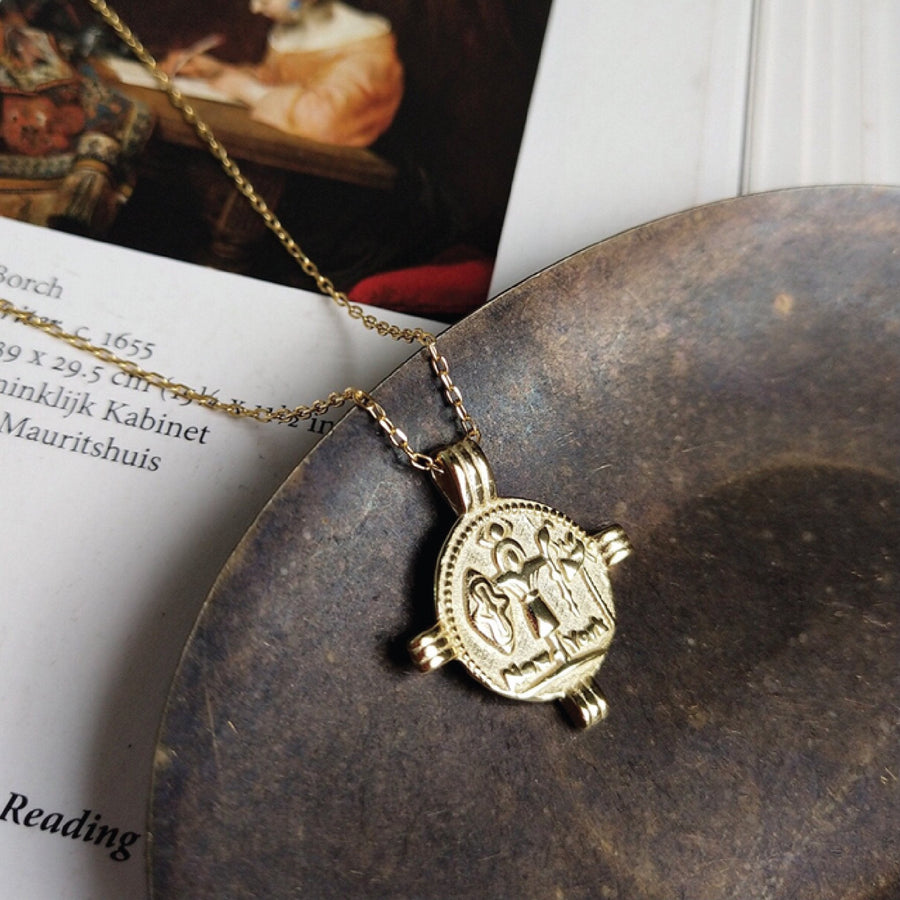 MEDALLION PENDANT NECKLACE - Scada Australia